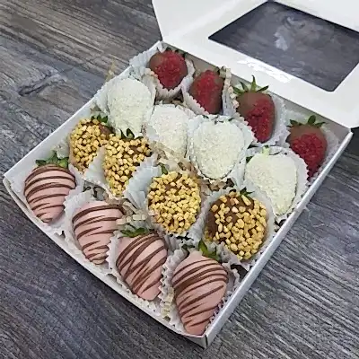 Клубника в шоколаде (320 гр)