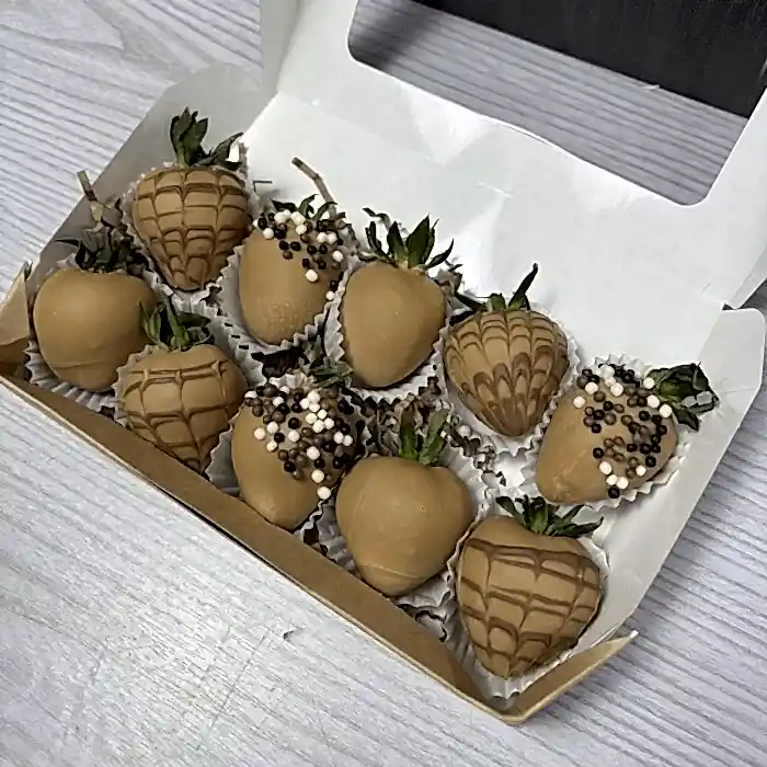 Клубника в шоколаде Золотая карамель